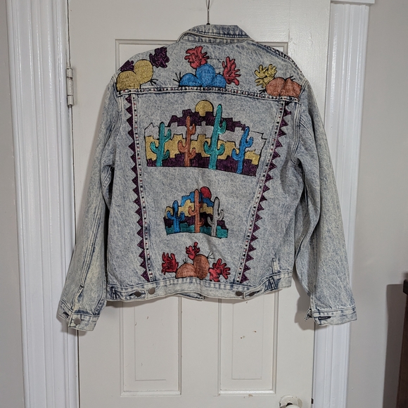 Beautiful Vintage Handpainted By Uma Denim Jacket With Desert Design. - Picture 5 of 9
